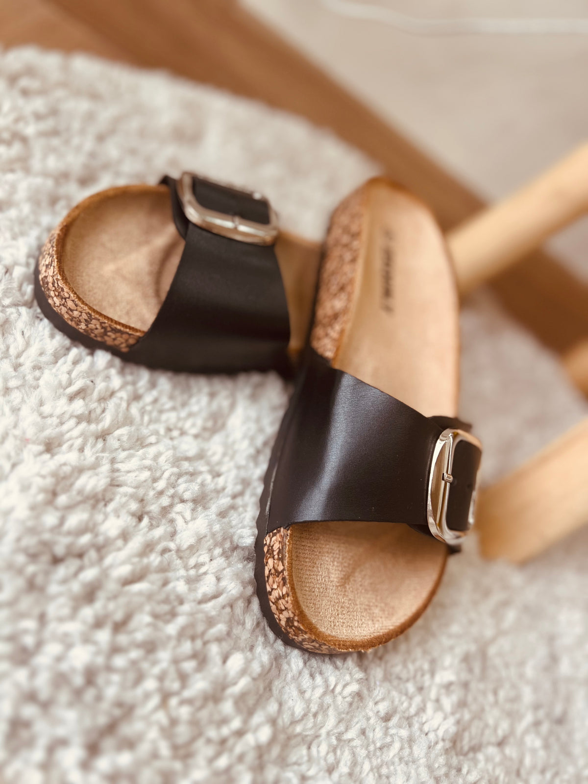 Sandales boucle argent