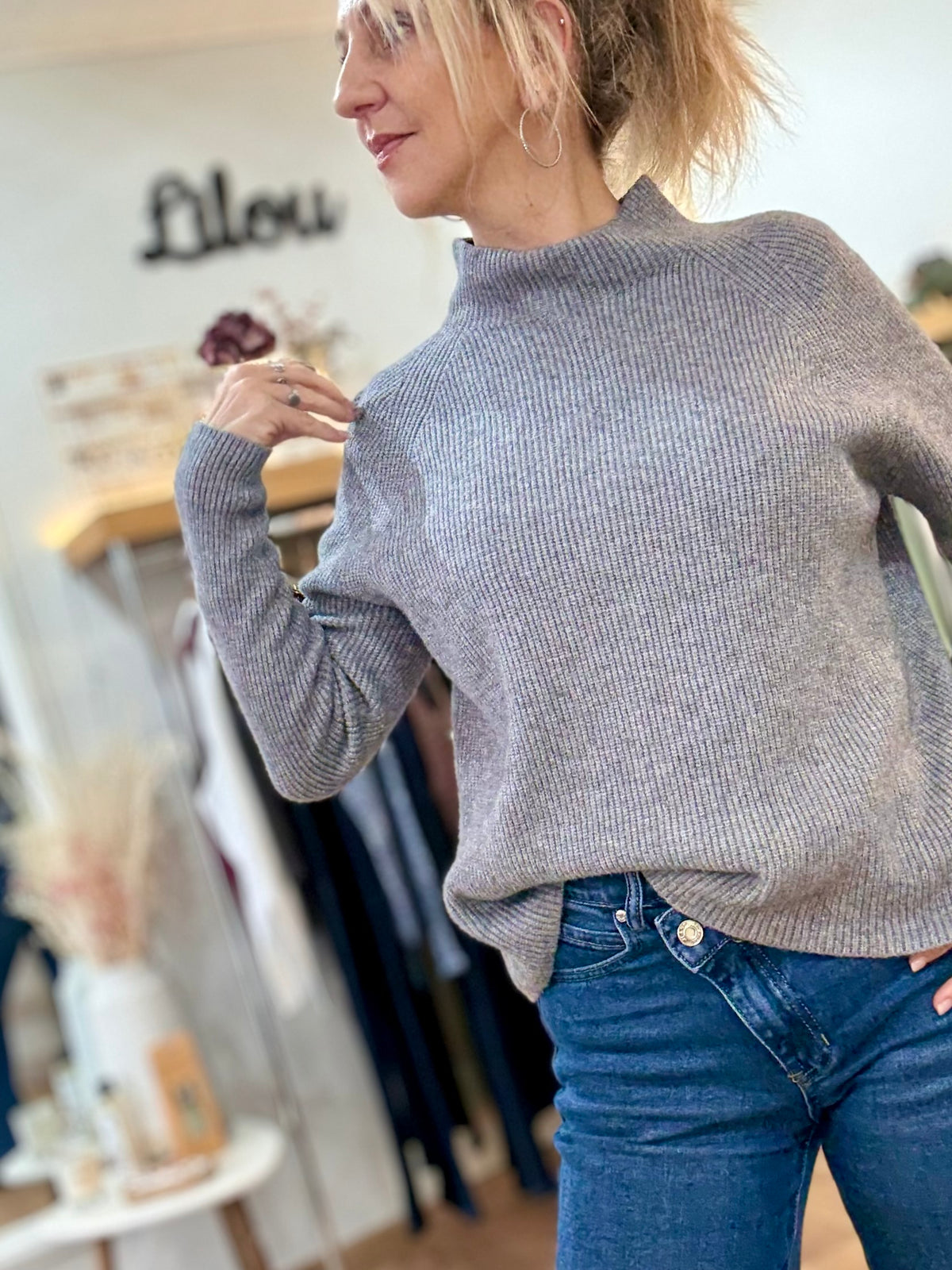 Pull Elyas- gris