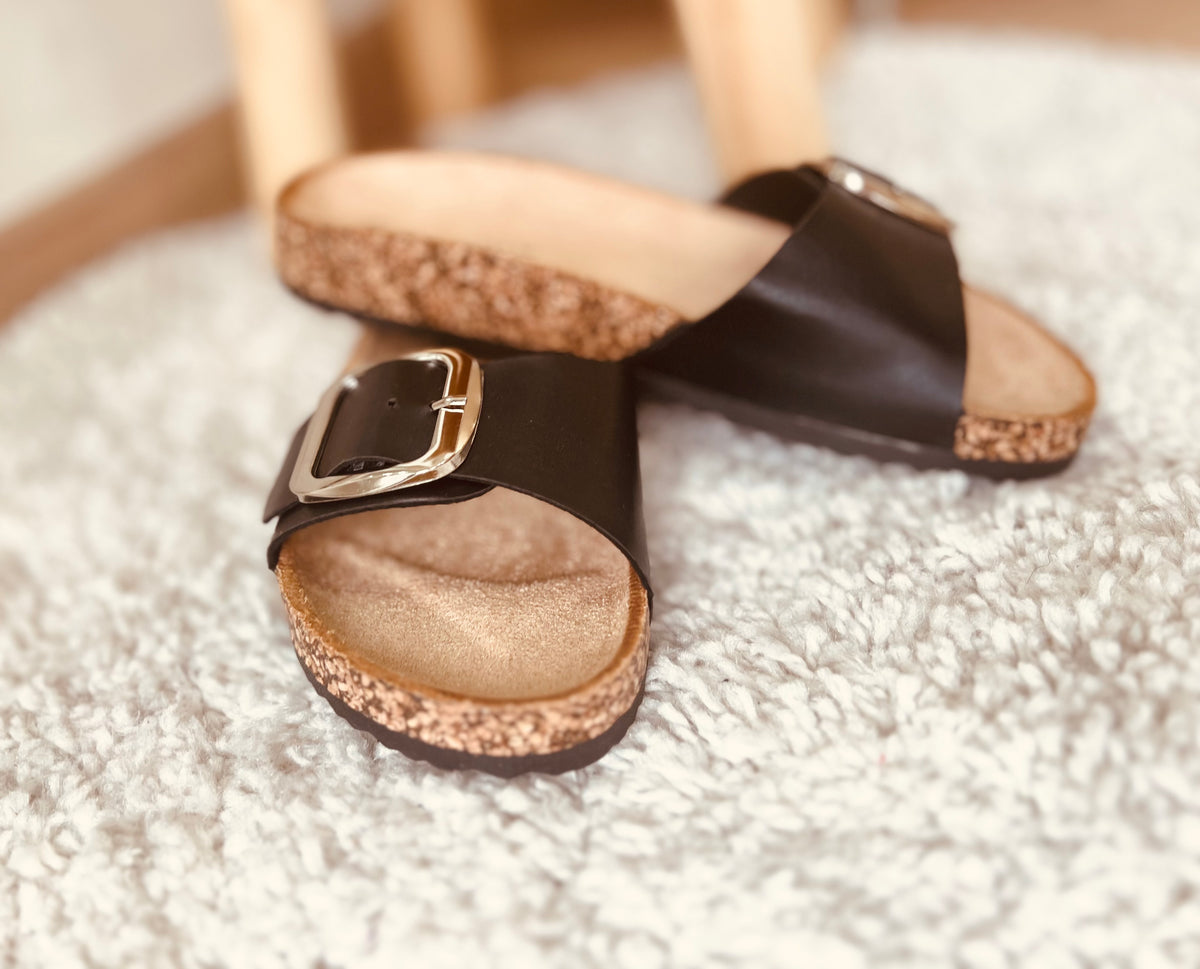 Sandales boucle argent